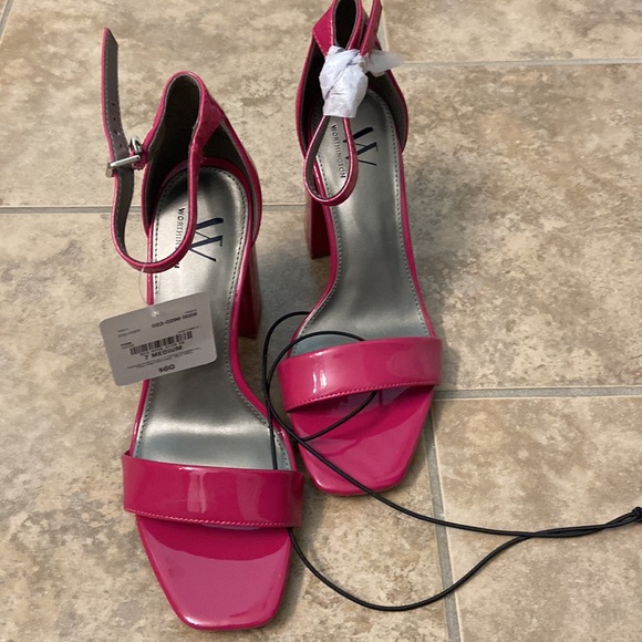 Worthington Becklyn Pink Sandals - Picture 5 of 7